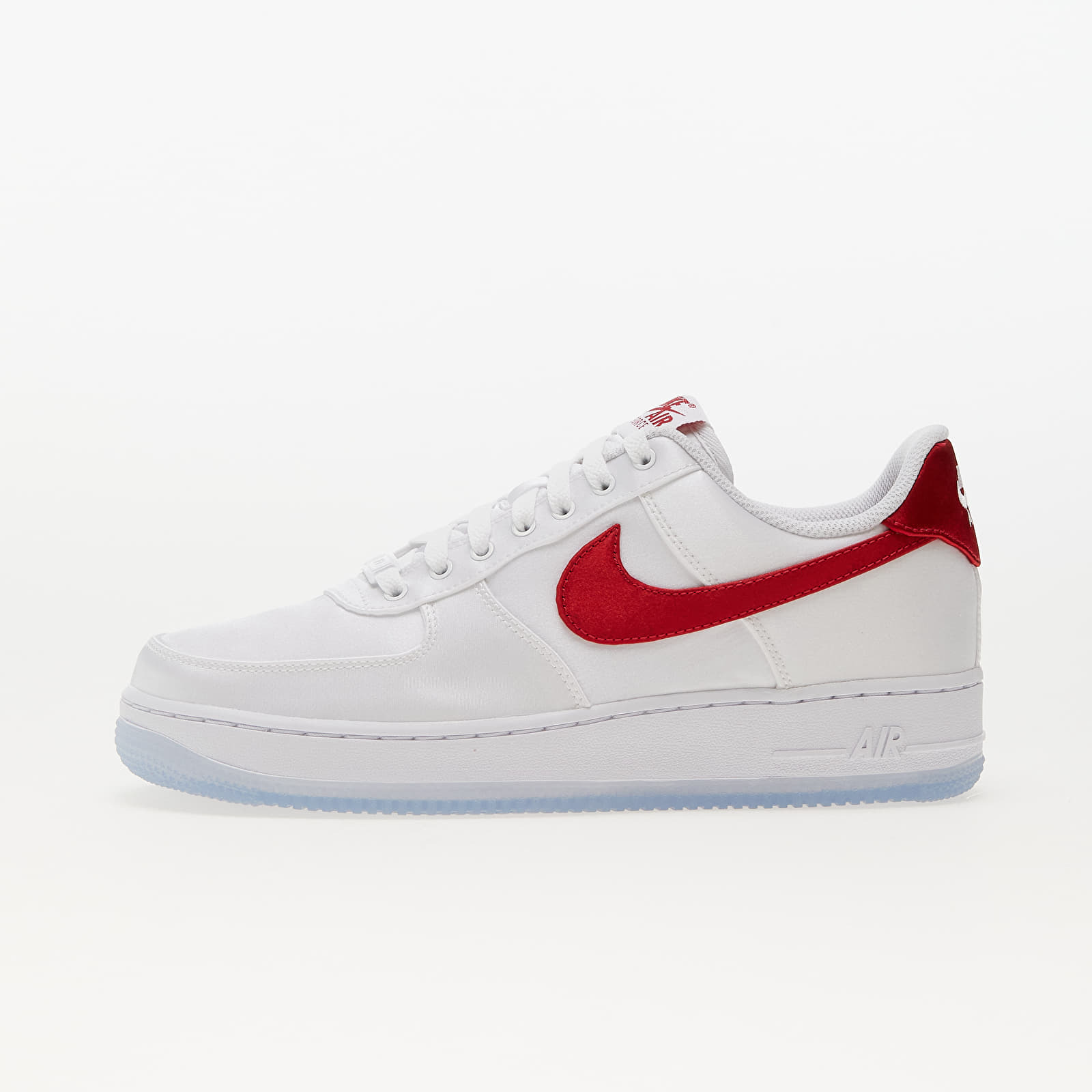Levně Nike W Air Force 1 '07 Essential Snkr White/ Varsity Red