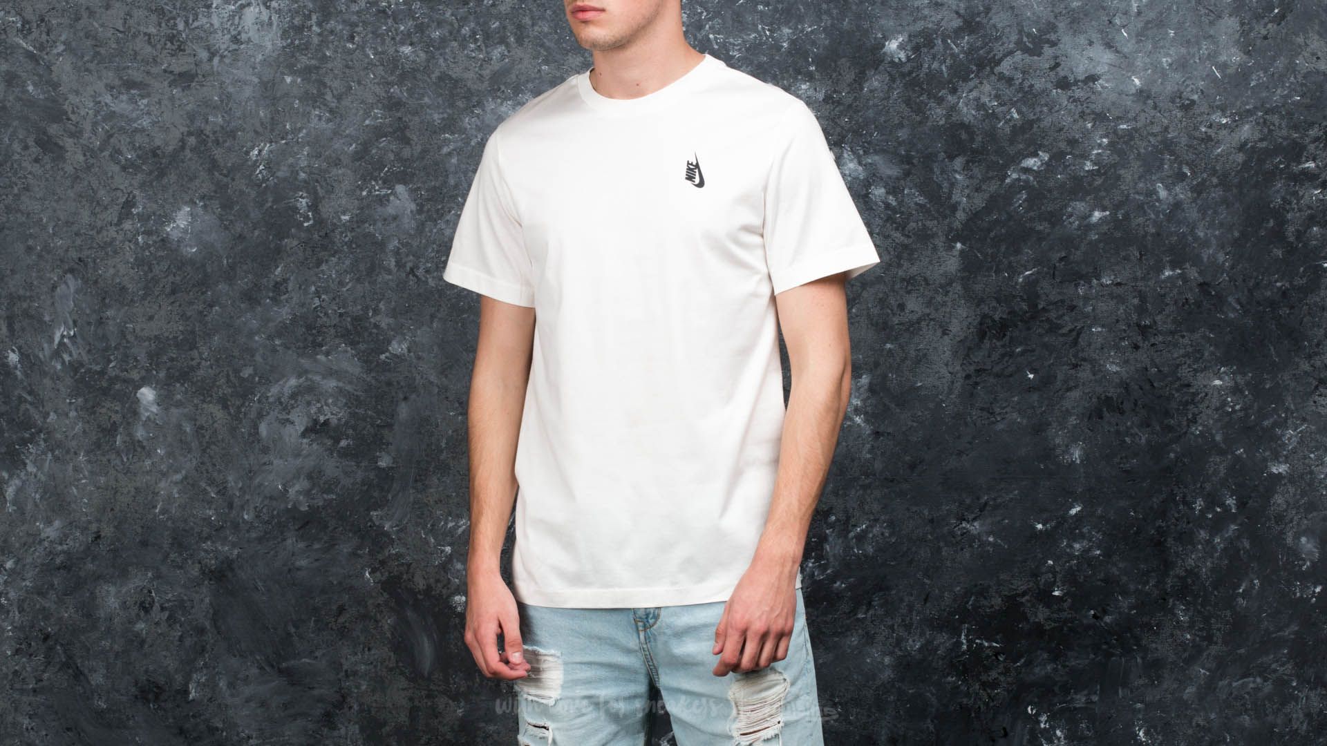 Nikelab essentials tee discount