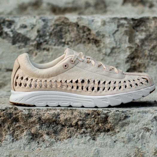 Nike mayfly online orange