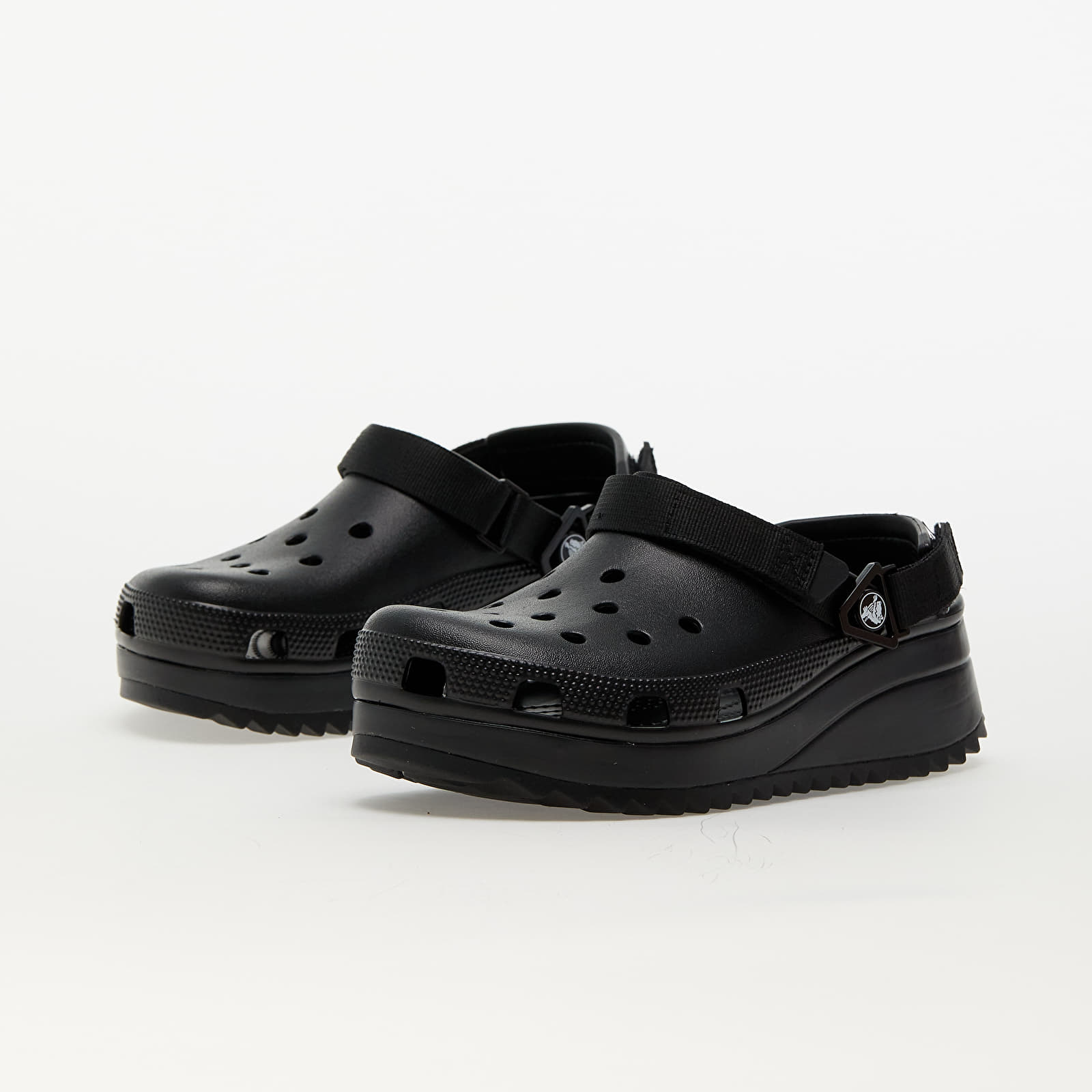 Black crocs hotsell mens 9