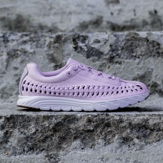 Nike wmns shop mayfly woven qs