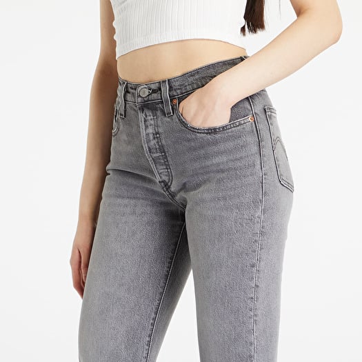 Levi's cropped pants 2025