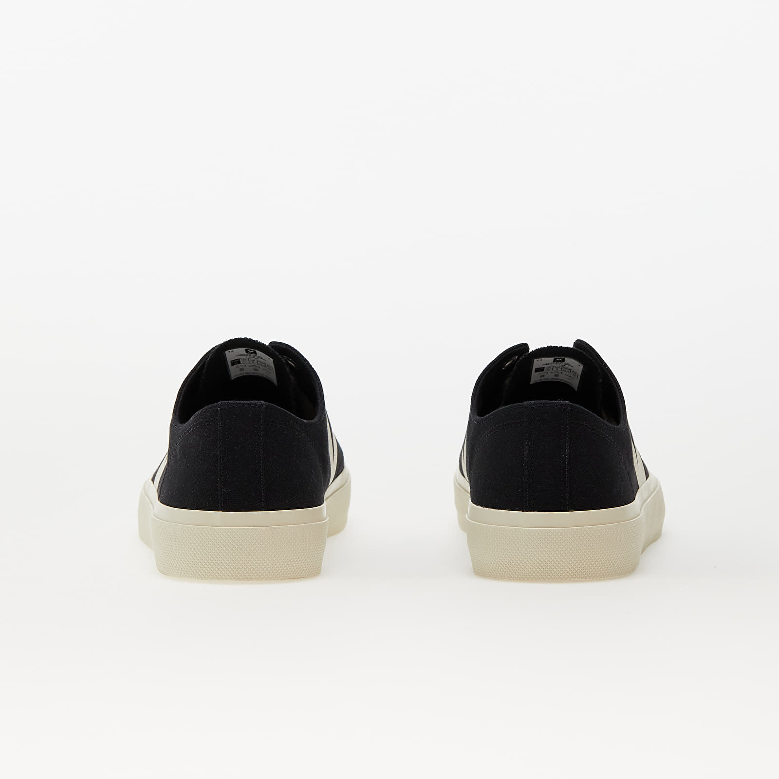 Pánské tenisky a boty Veja Wata II Low Canvas Black/ Pierre