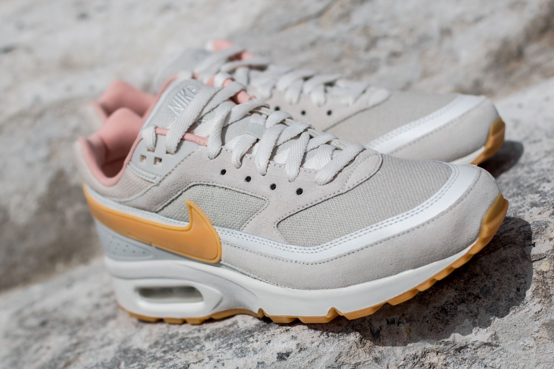 Miesten kengät Nike Air Max BW Premium Phantom/ Gum Yellow-Light Bone