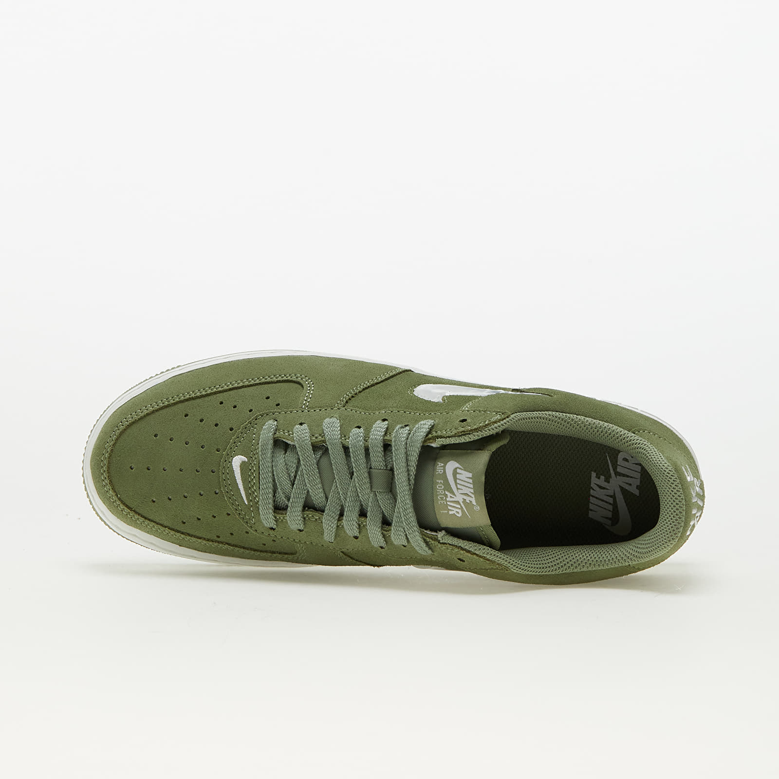 Military green nike air force discount
