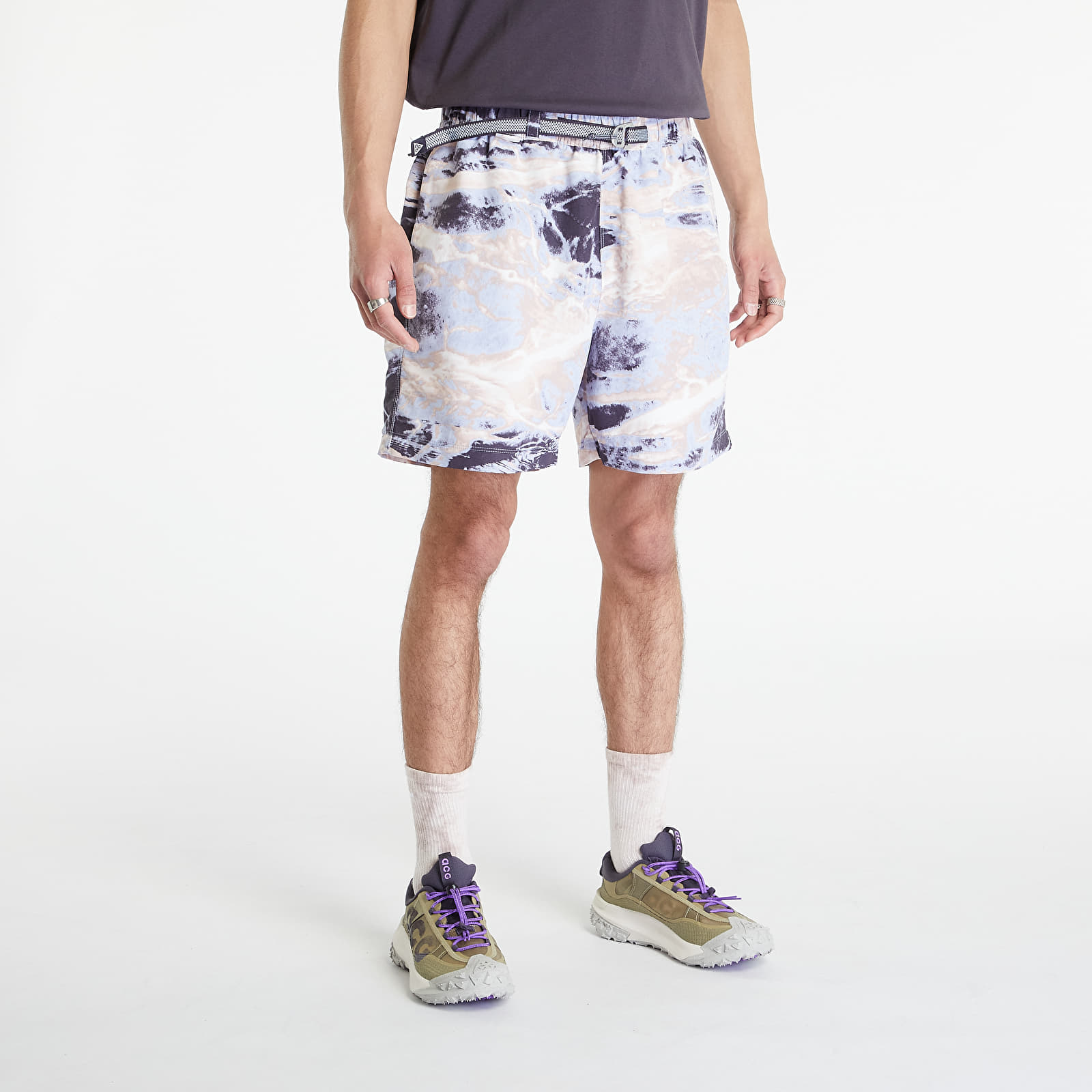 Kratke hlače Nike Men´s ACG Trail Short Pink Oxford/ Gridiron/ Summit White