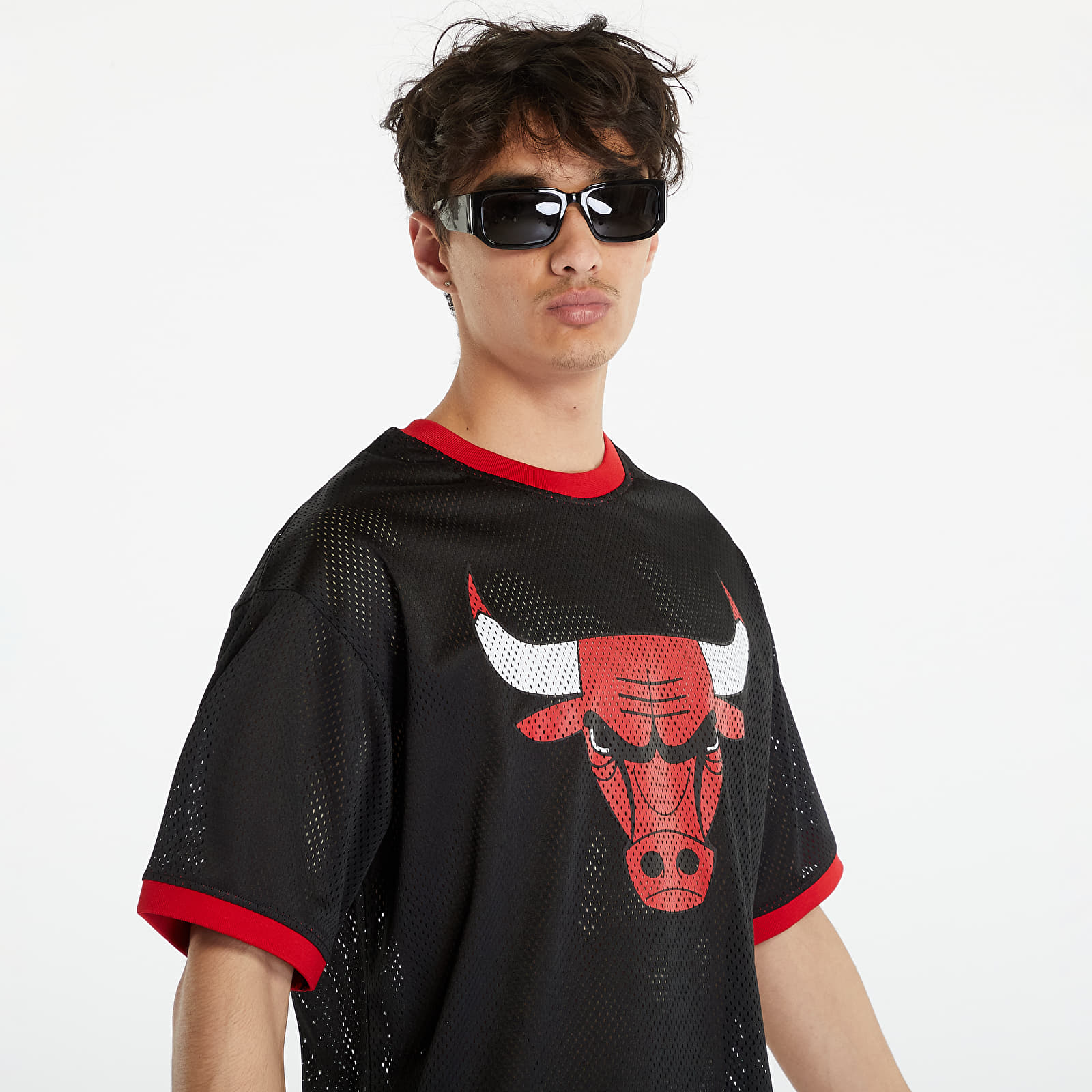 T-shirts New Era Chicago Bulls NBA Team Logo Mesh Oversized T-Shirt Black/ Front Door Red