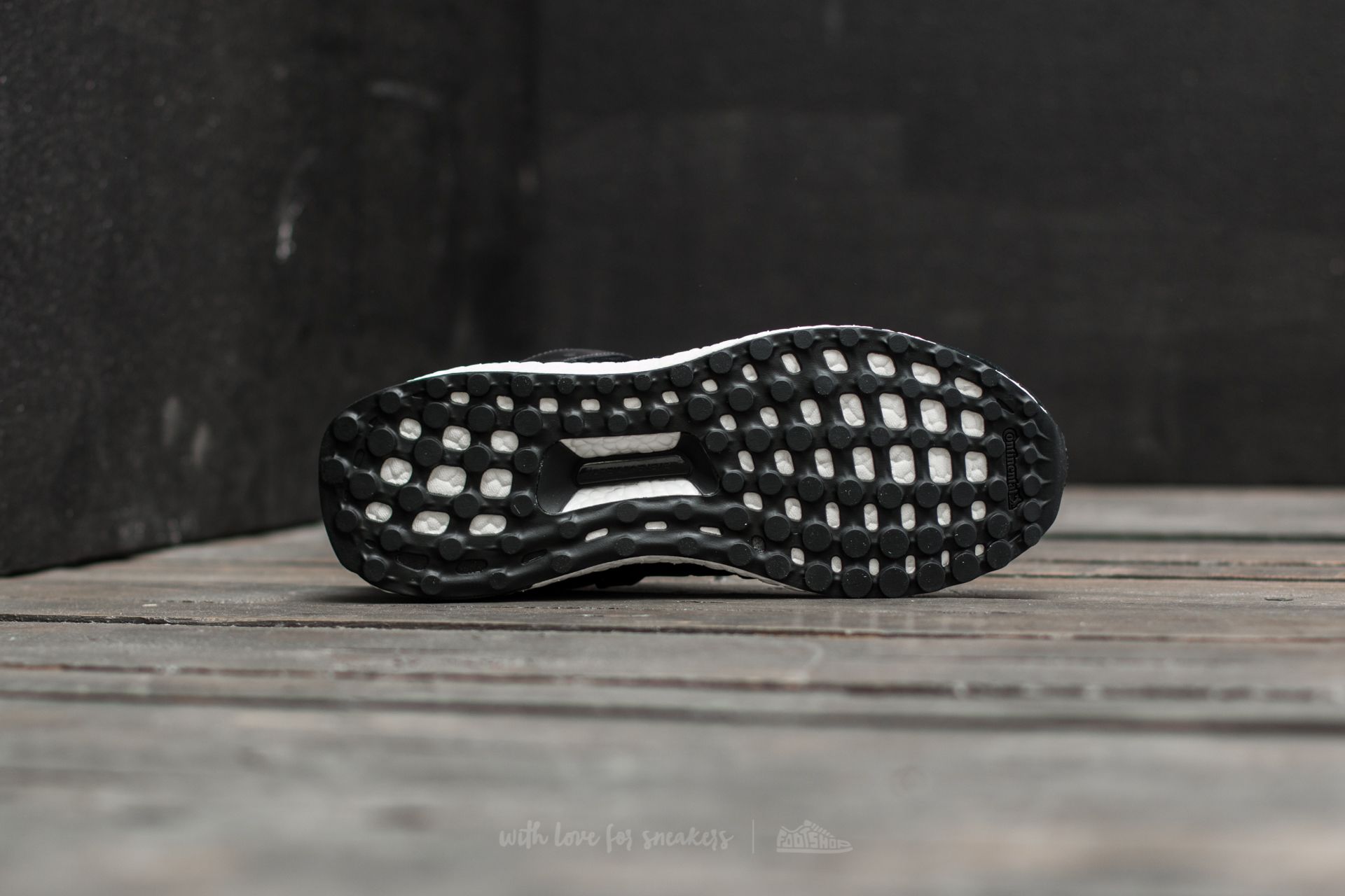 Moški čevlji adidas EQT Support Ultra Core Black/ Ftw White