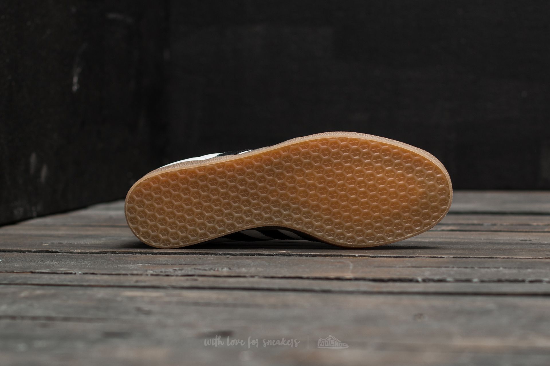 Men's shoes adidas Gazelle Super Vintage White/ Core Black/ Gum