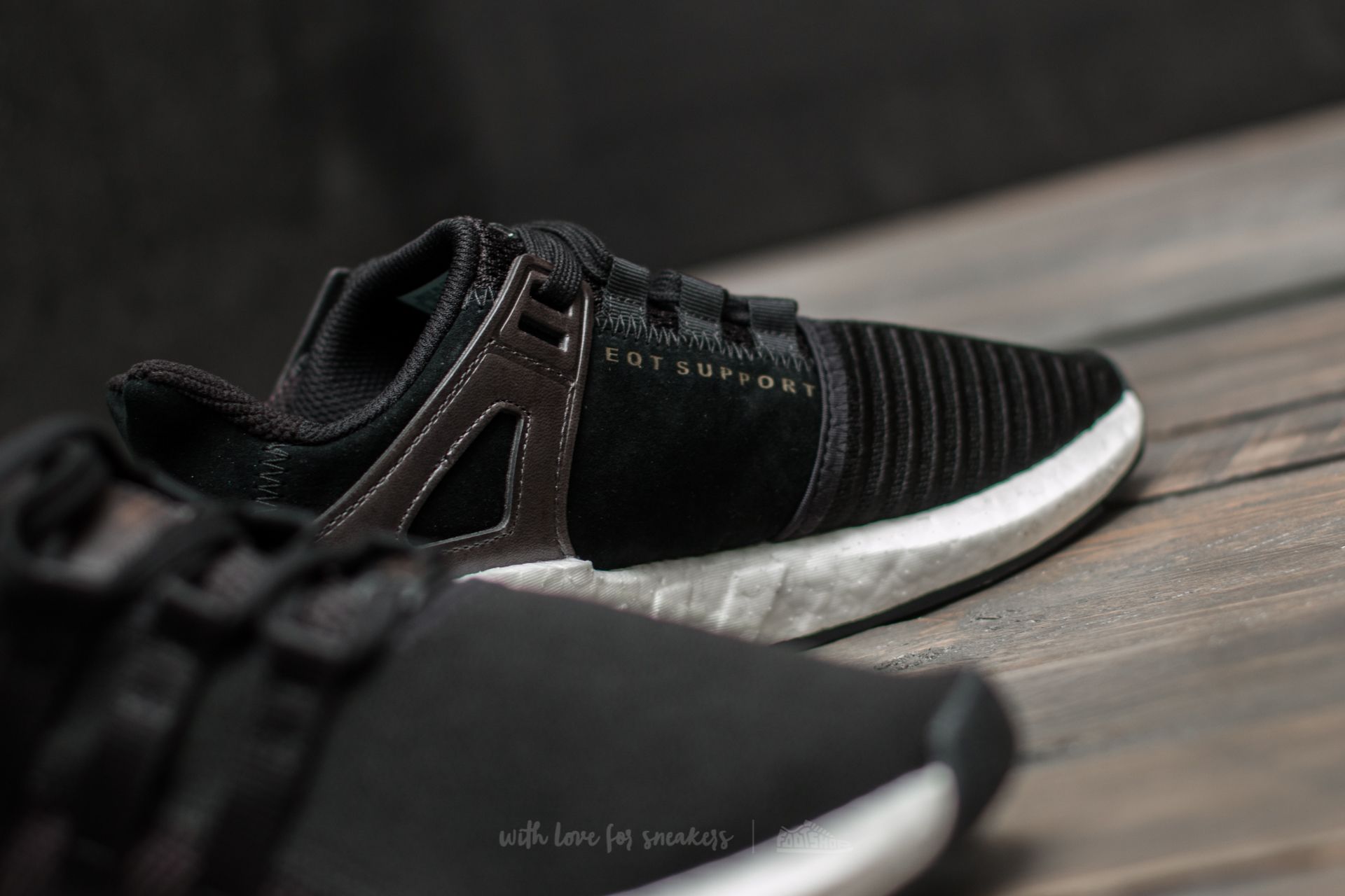 Chaussures et baskets homme adidas EQT Support 93/ 17 Core Black/ Ftw White  | Footshop