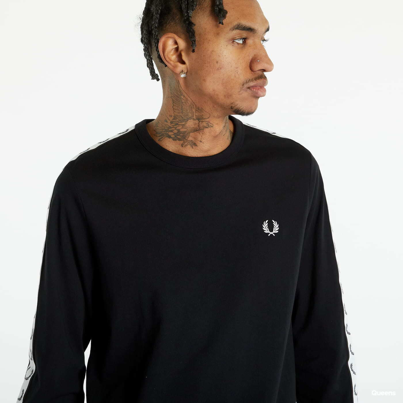 T-shirts FRED PERRY Taped Long Sleeve T-shirt Black