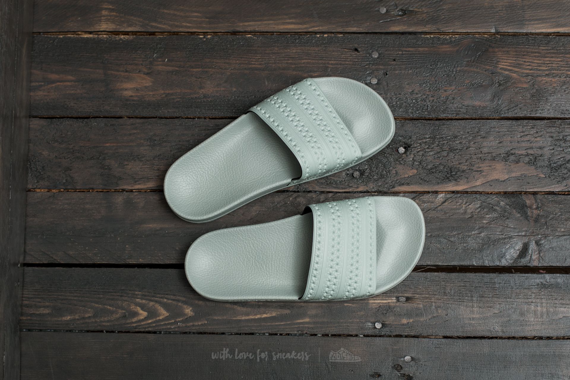 Adilette linen green outlet