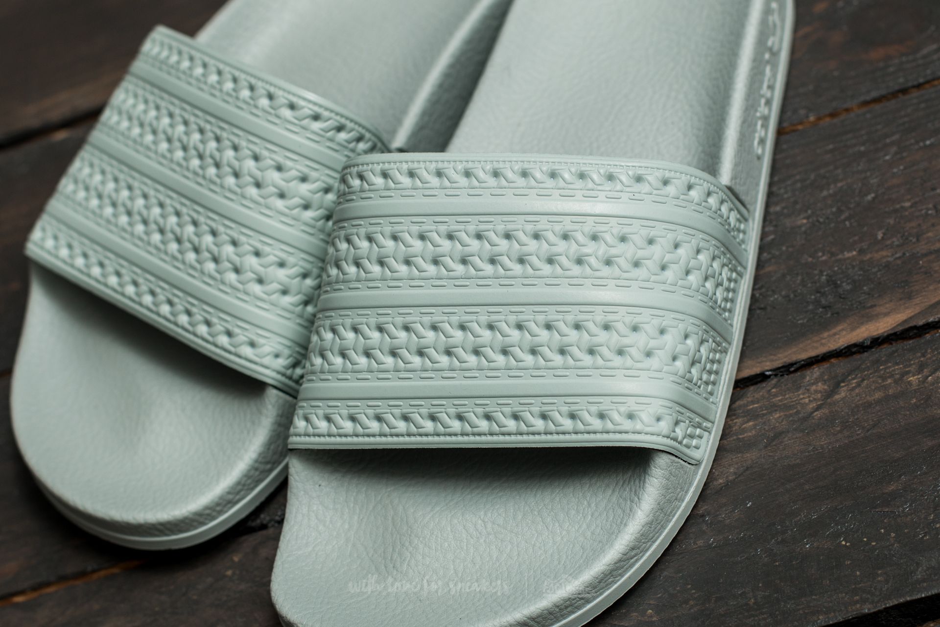Women s shoes adidas Adilette Linen Green Linen Green Footshop