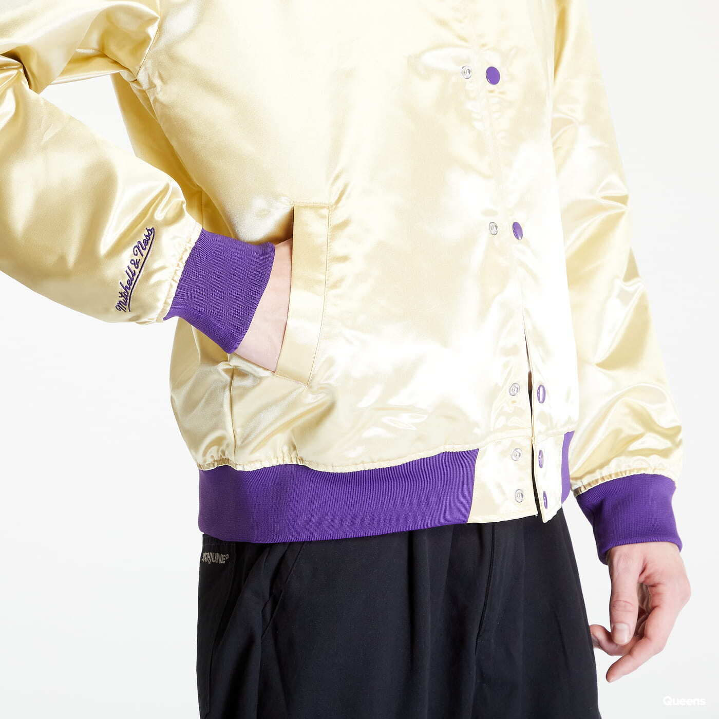 Bombery Mitchell & Ness Fashion LW Satin Jacket Light Gold