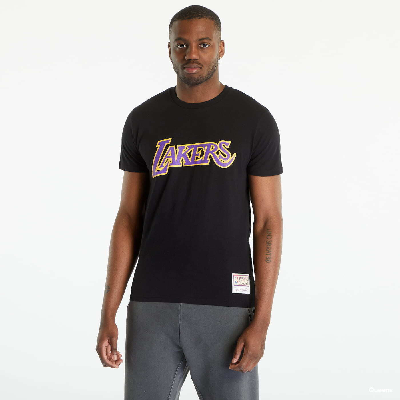 Levně Mitchell & Ness NBA Team Logo Tee Lakers Black