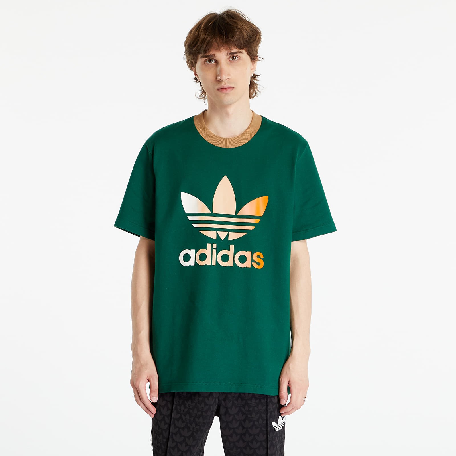 T-shirts adidas Trefoil Tee Dark green | Footshop | Sport-T-Shirts