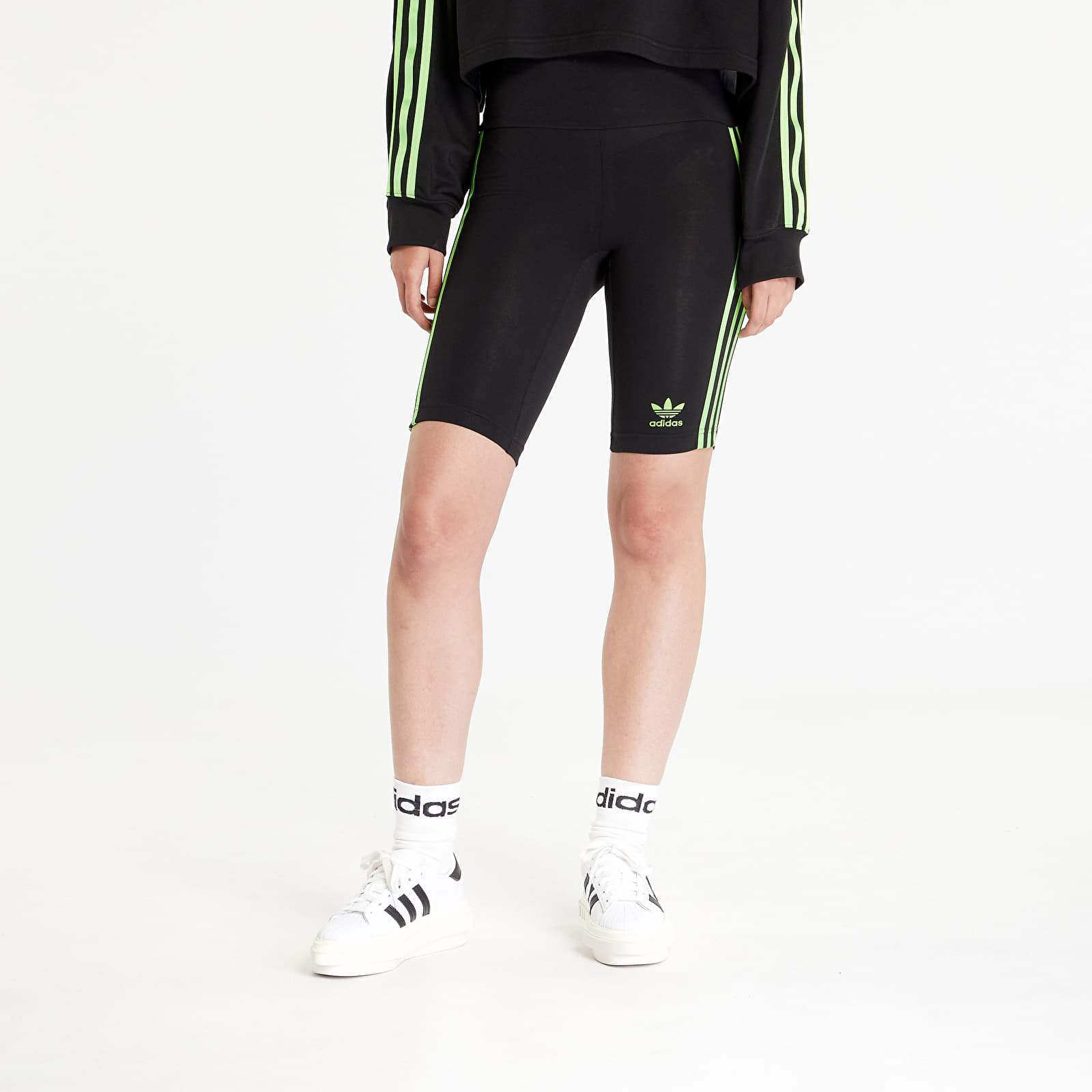 Šortky adidas Originals x RICH MNISI Pride Shorts Black