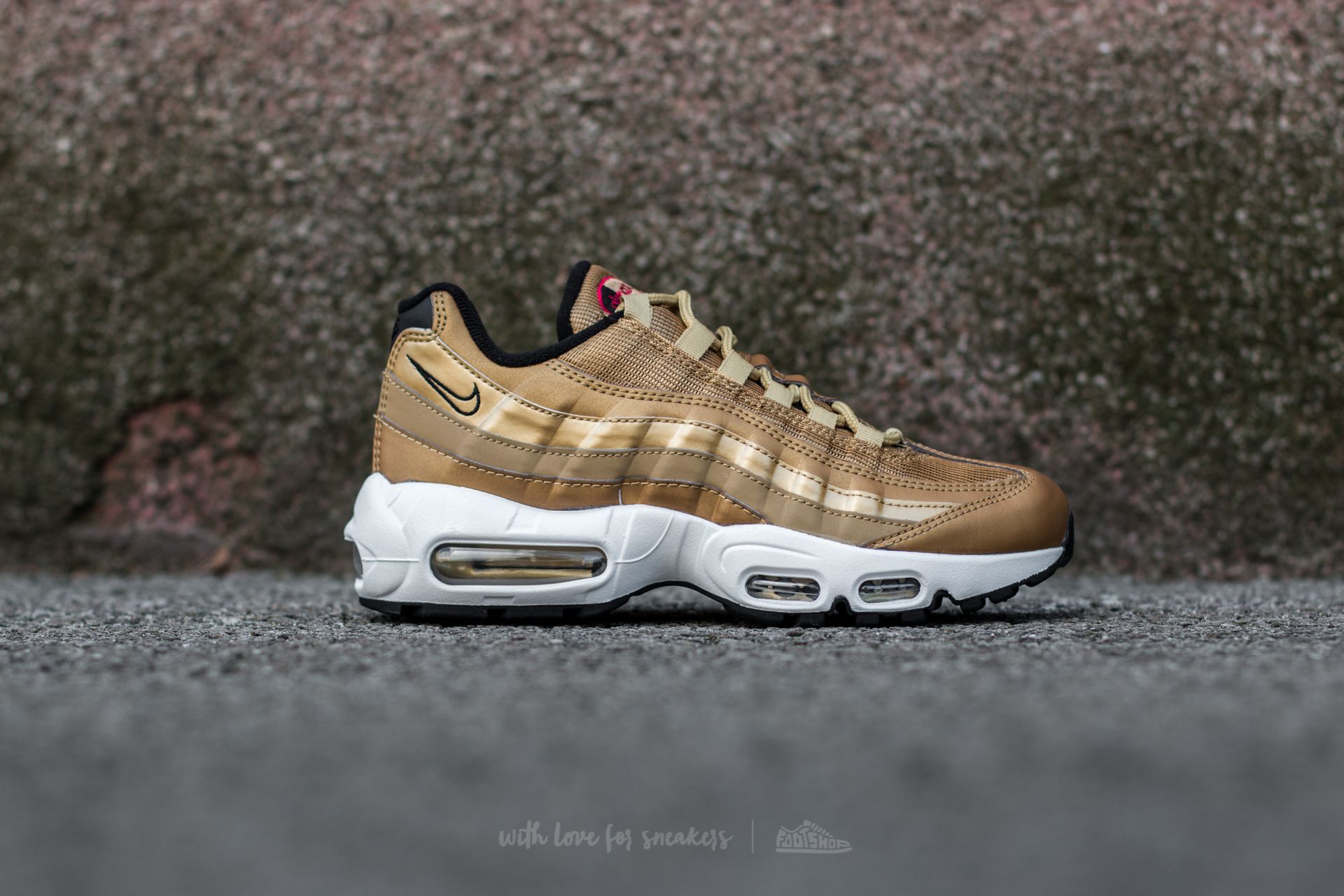 Gold 95s hotsell