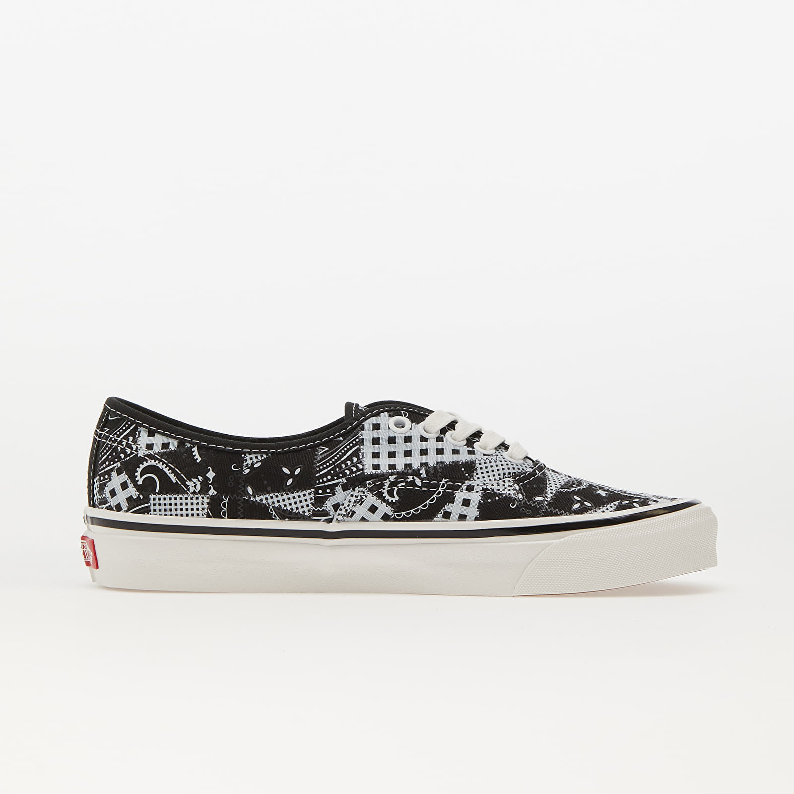 Încălțăminte și sneakerși pentru bărbați Vans Authentic 44 DX Anaheim Factory Wp Black