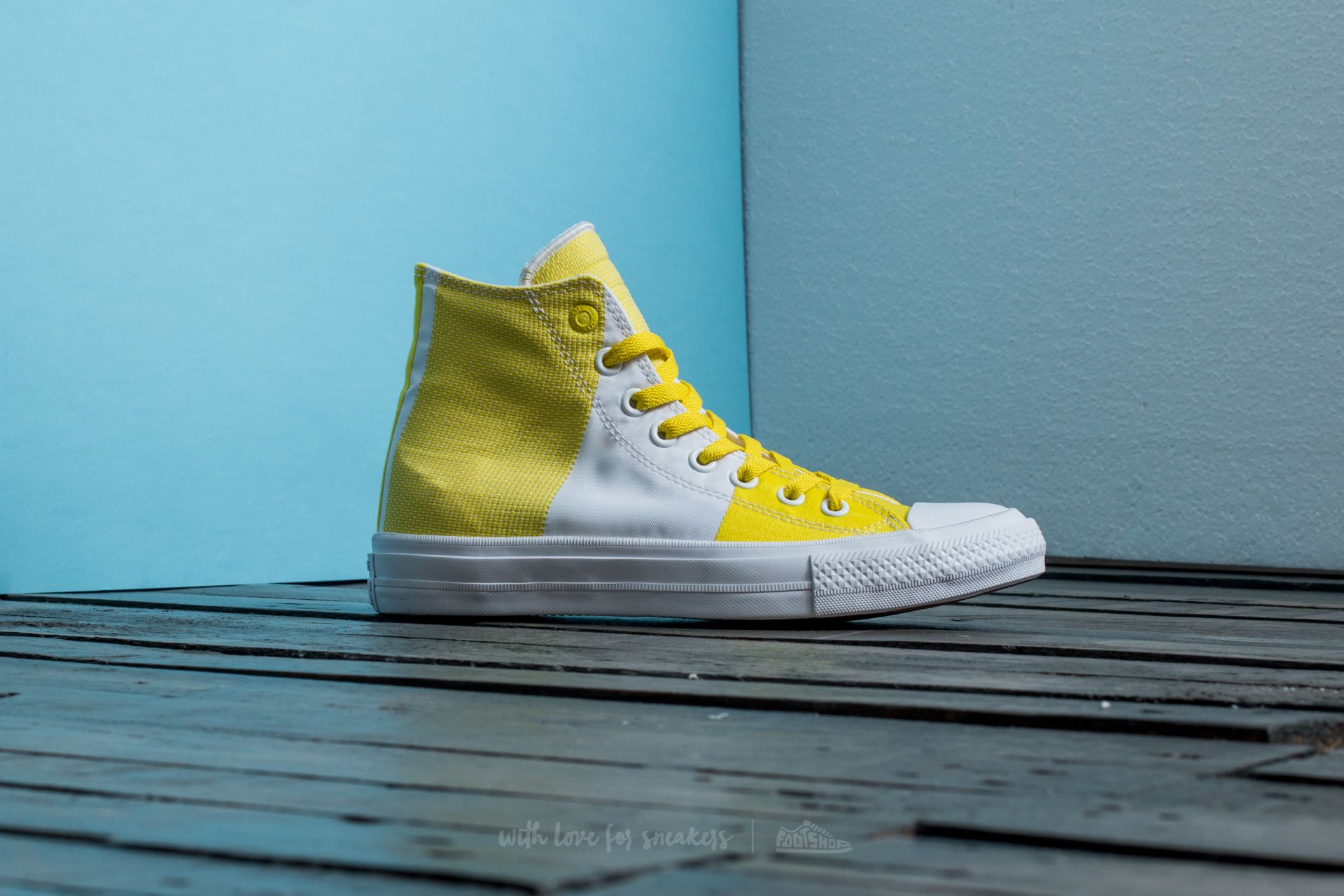 men's yellow converse shoes
