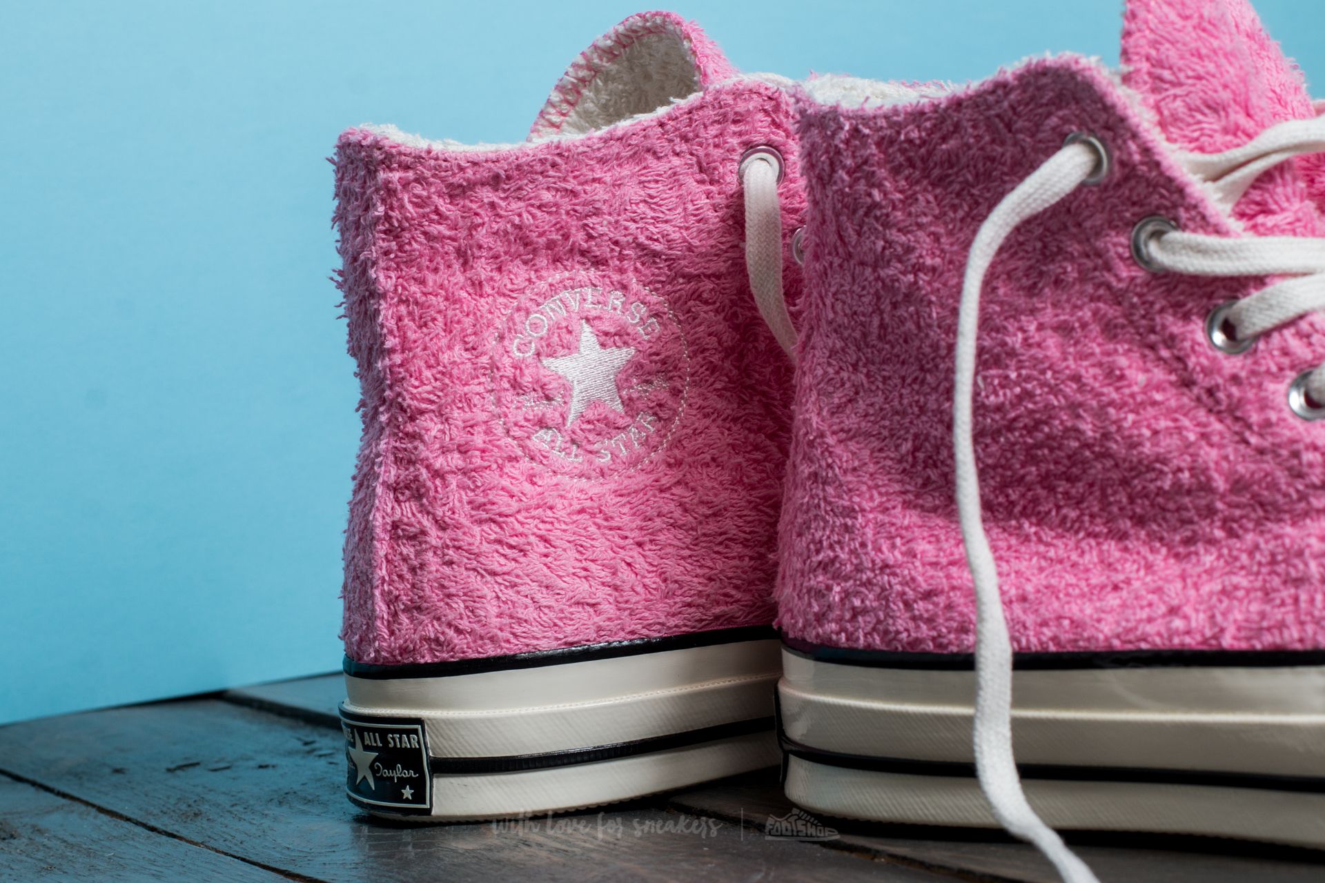 Pink fuzzy hot sale converse
