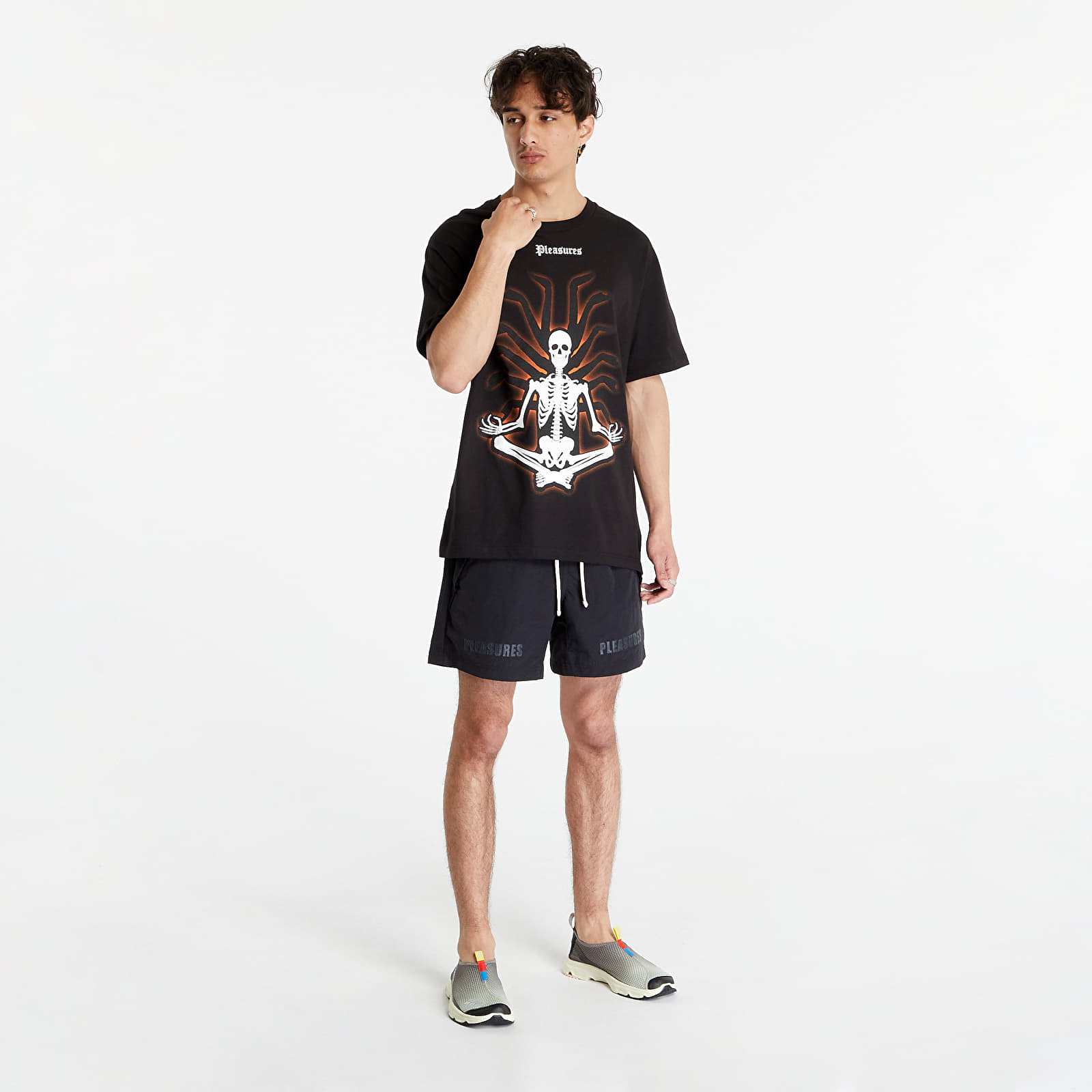 T-shirts PLEASURES Meditation T-Shirt Black