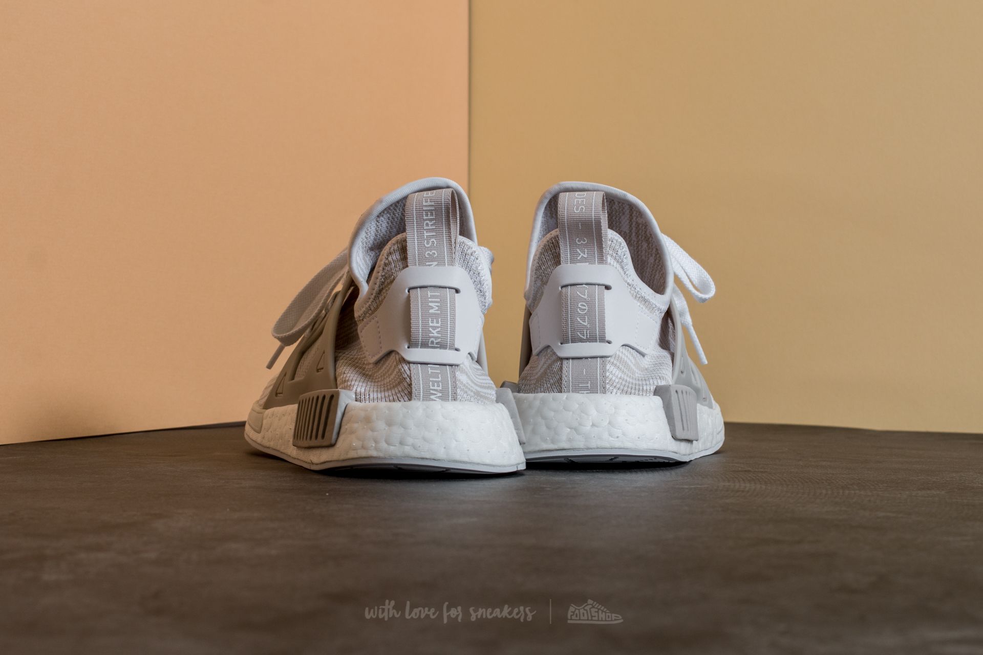 Adidas nmd xr1 pearl grey hotsell
