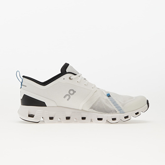 On cloud black and white new arrivals