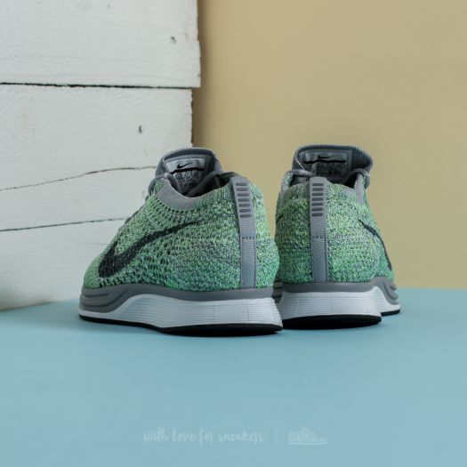 Nike Flyknit Racer