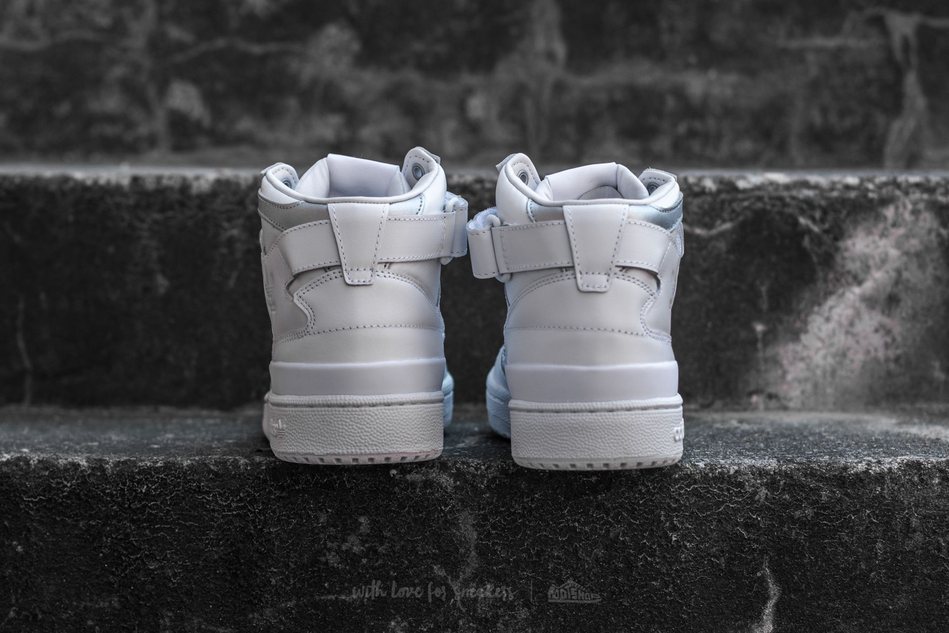Scarpe uomo adidas Forum Mid Refined Footwear White/ Footwear White/ Silver Matte