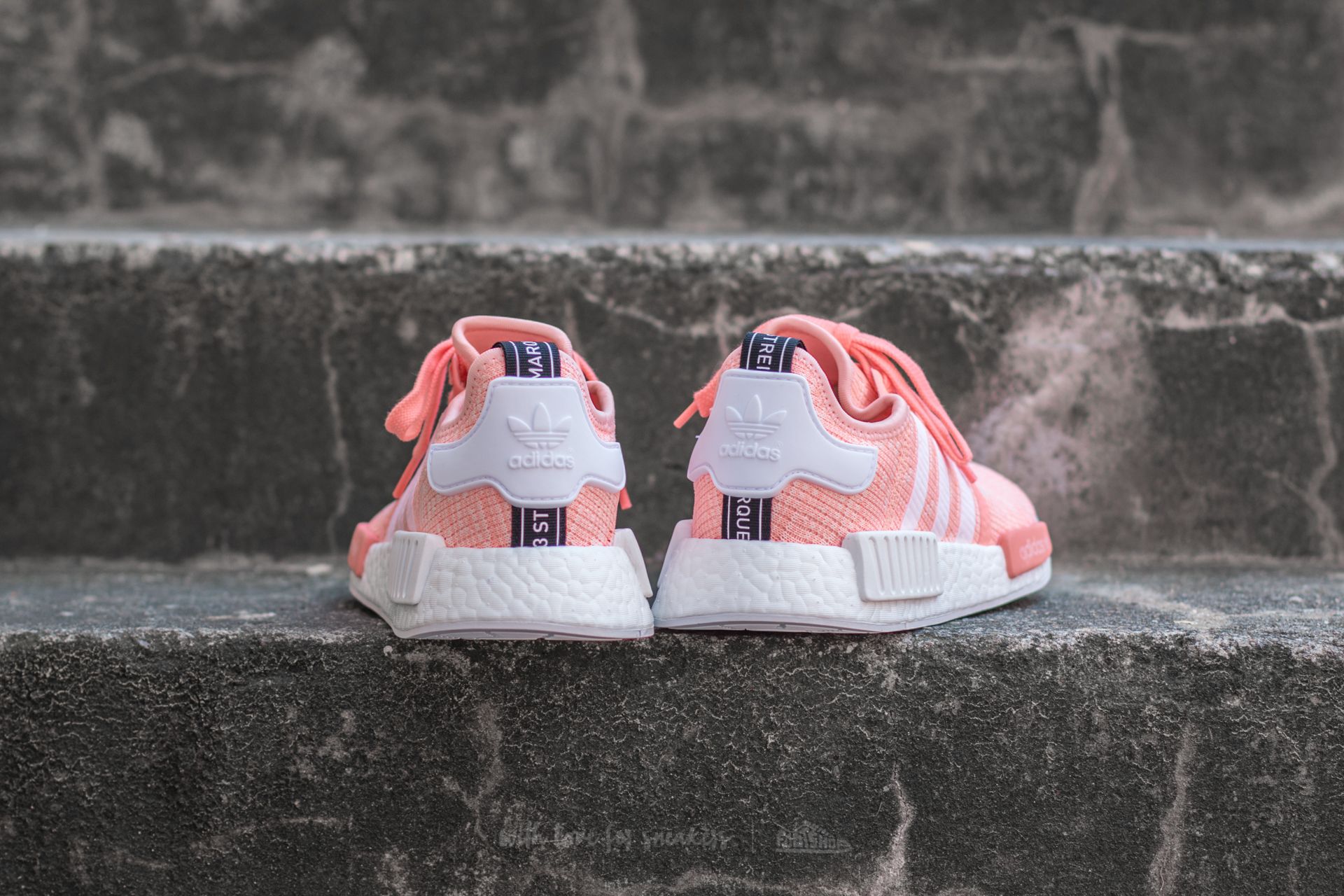 Adidas nmd r1 sun glow store
