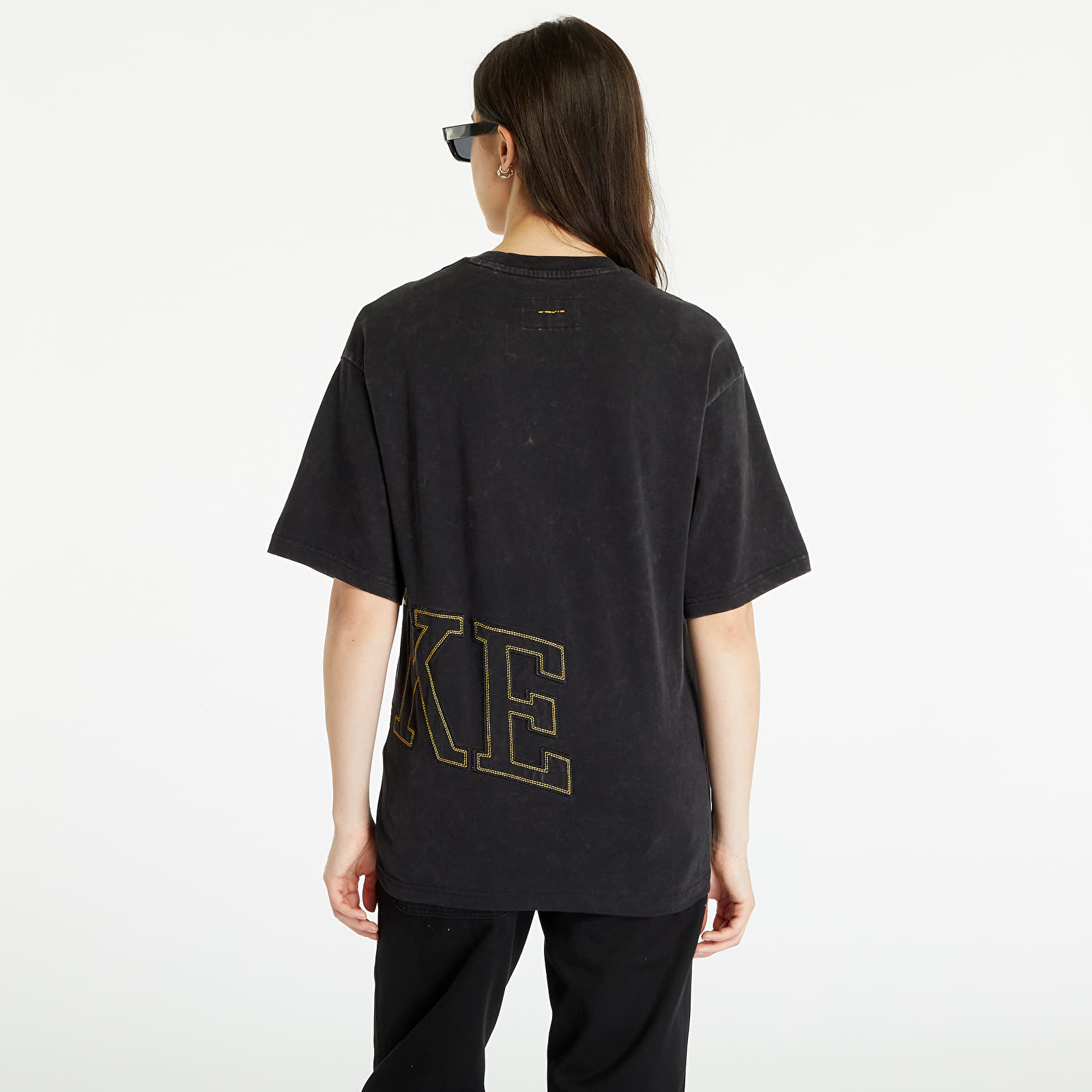 T shirt outlet nike gold
