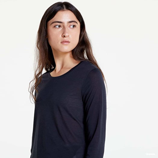 Under armour new arrivals black long sleeve