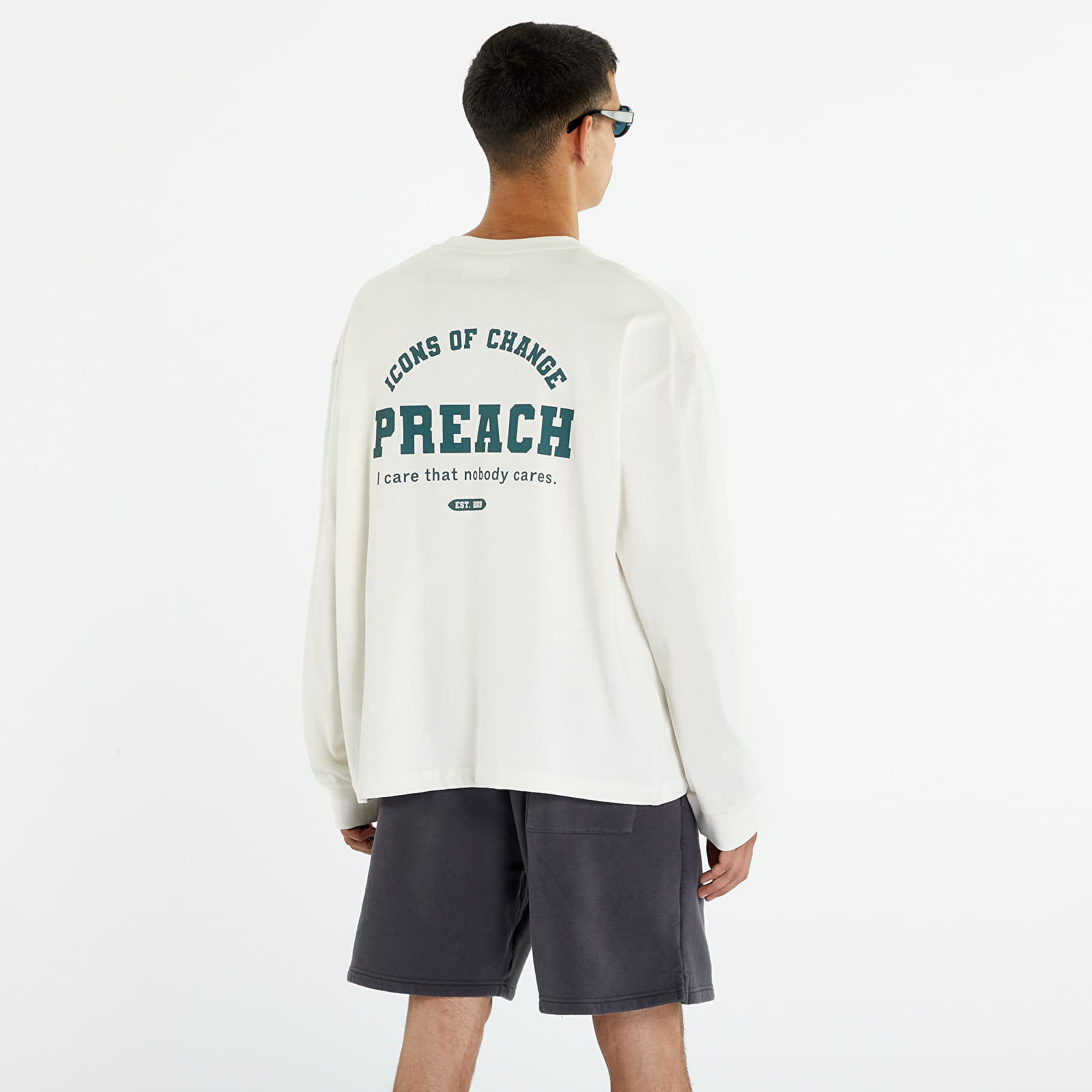 Tricouri  PREACH Destroyed Varsity L Off White