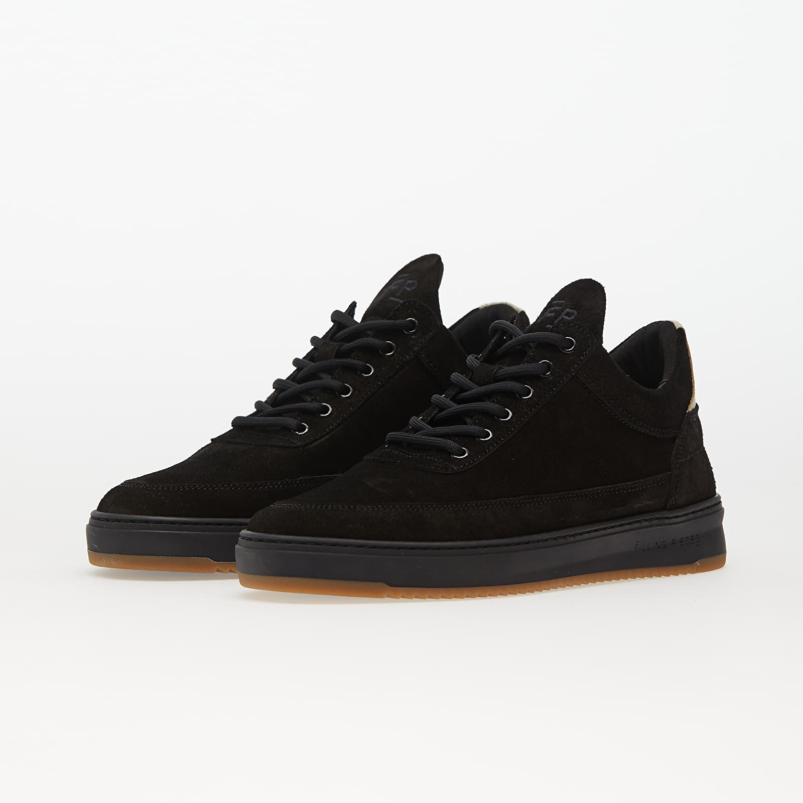 Herren Sneaker und Schuhe Filling Pieces Low Top Ripple Suede Black