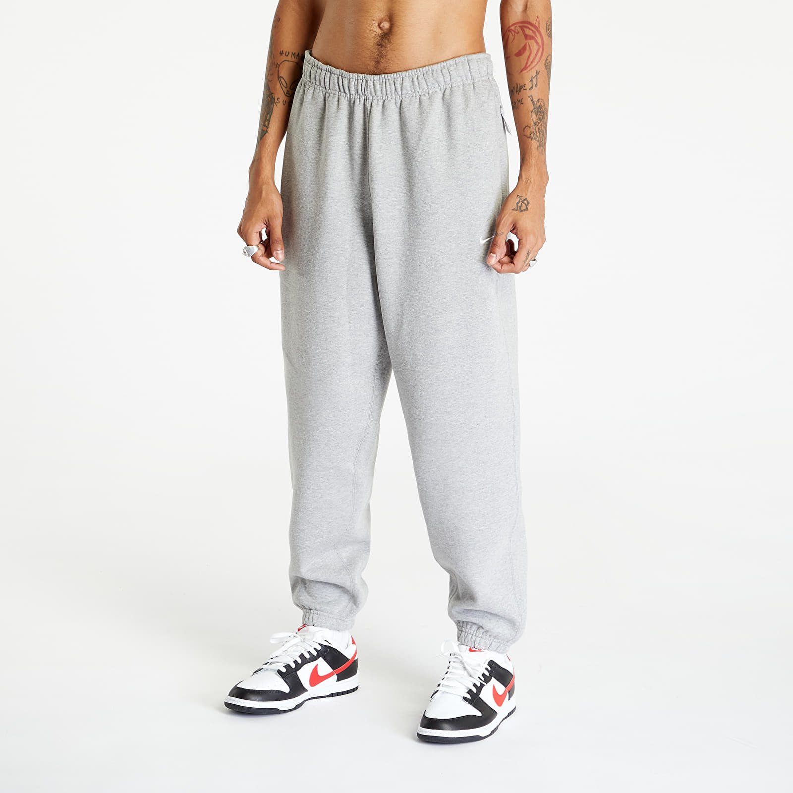 Pantaloni Nike Solo Swoosh Men's Fleece Pants Grey M