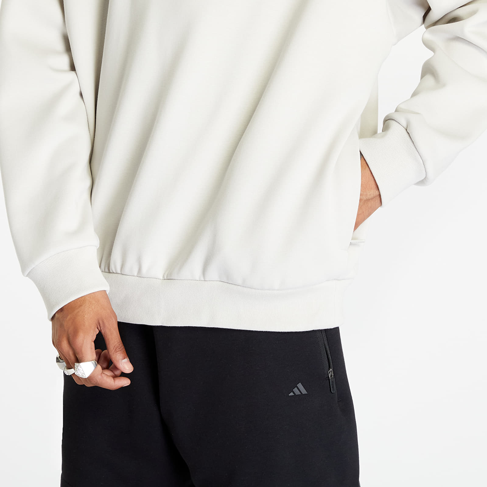 Bluzy adidas Basketball One Fleece Hoodie UNISEX Talc