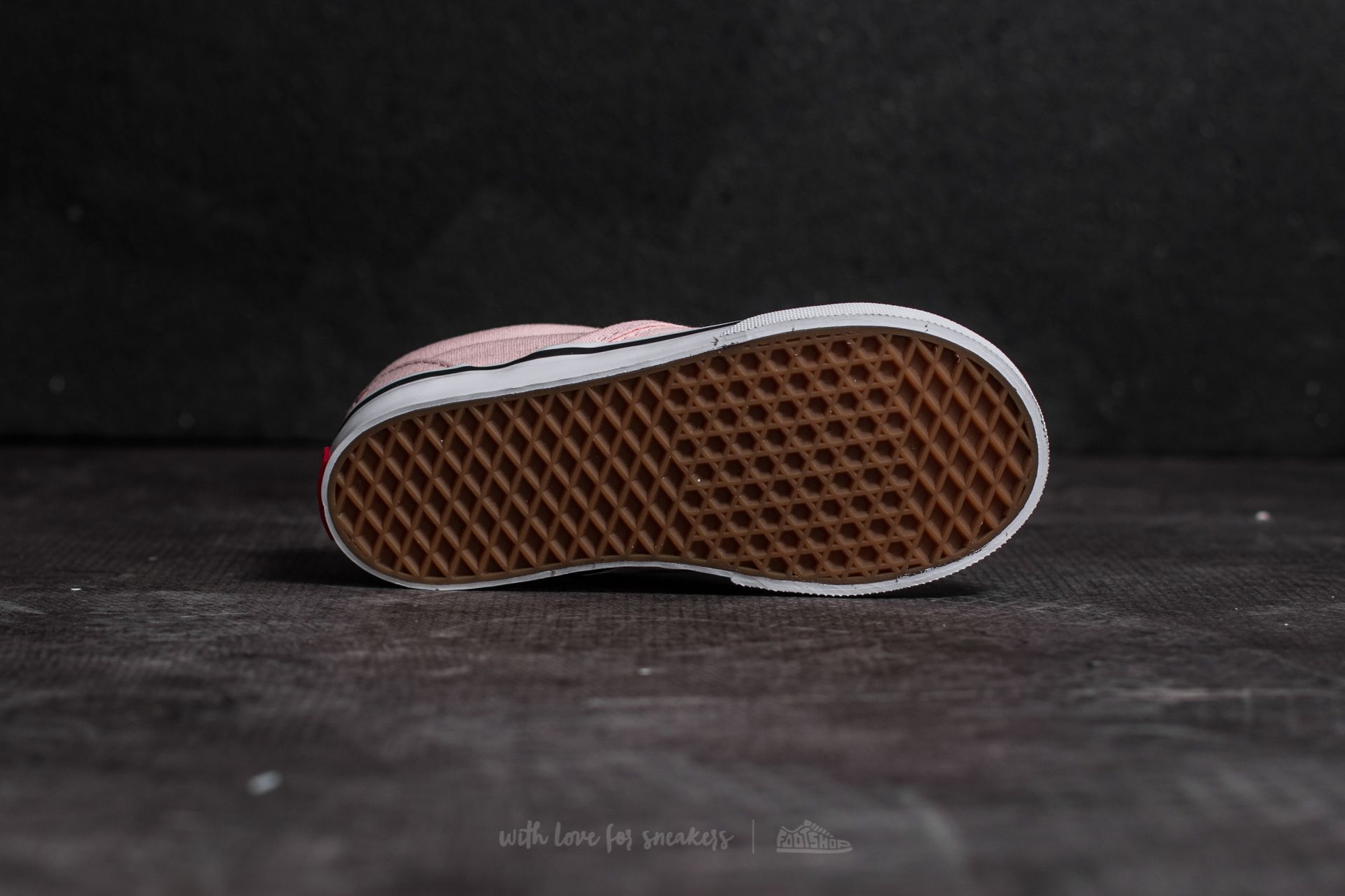 Gyerek sneakerek and cipők Vans x Peanuts Classic Slip-On Smack/ Pearl