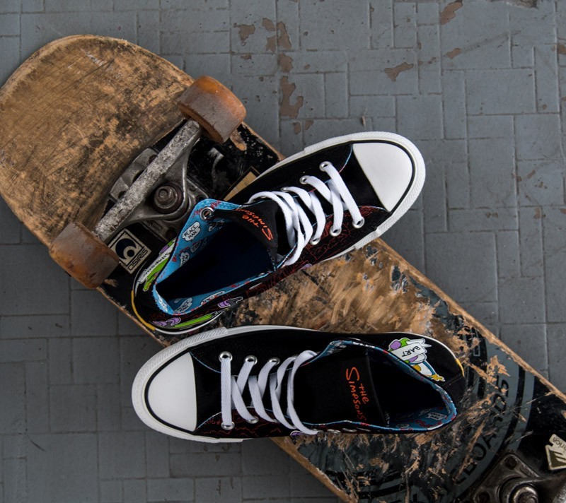 Meeste kingad Converse CT HI The Simpsons Black/Multi