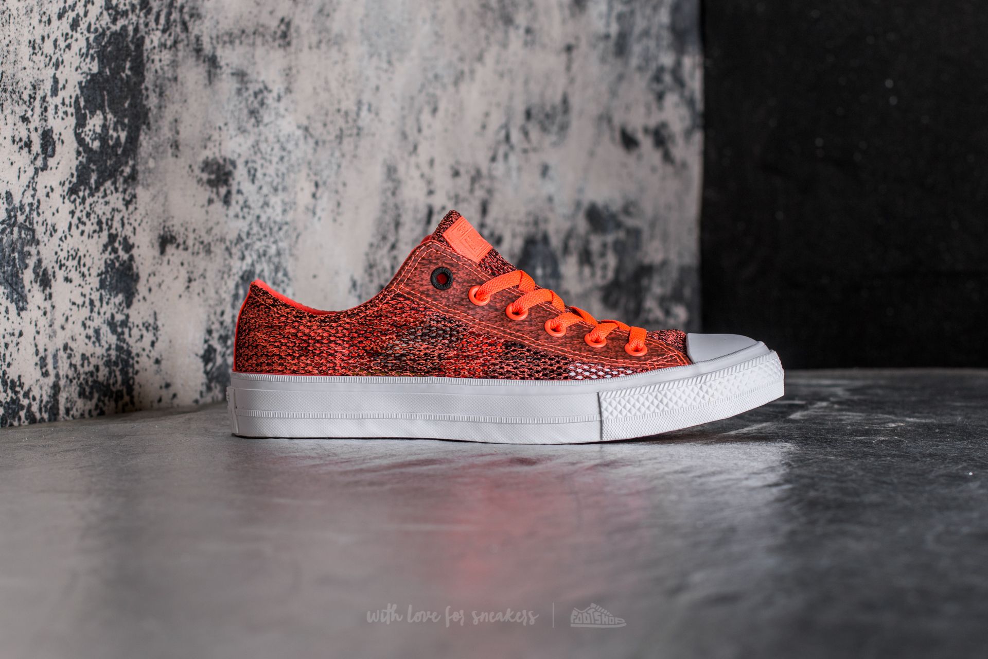 Converse with outlet lunarlon orange