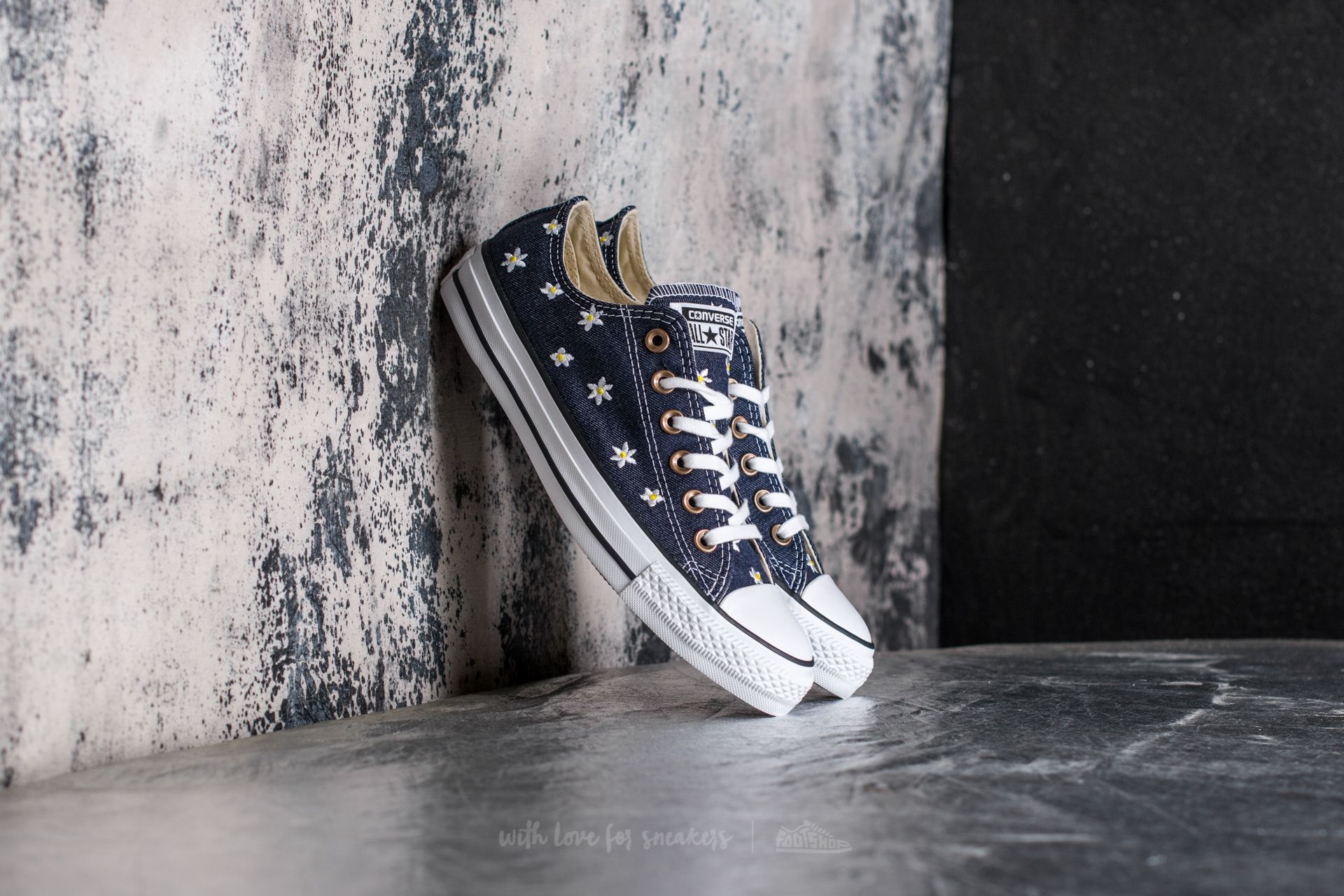 Women's shoes Converse Chuck Taylor All Star Ox Navy/ Fresh Yellow/ White
