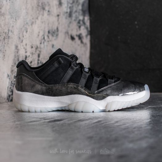 Jordan 11 retro low black and white new arrivals