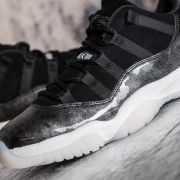 Black and white 11s low hotsell