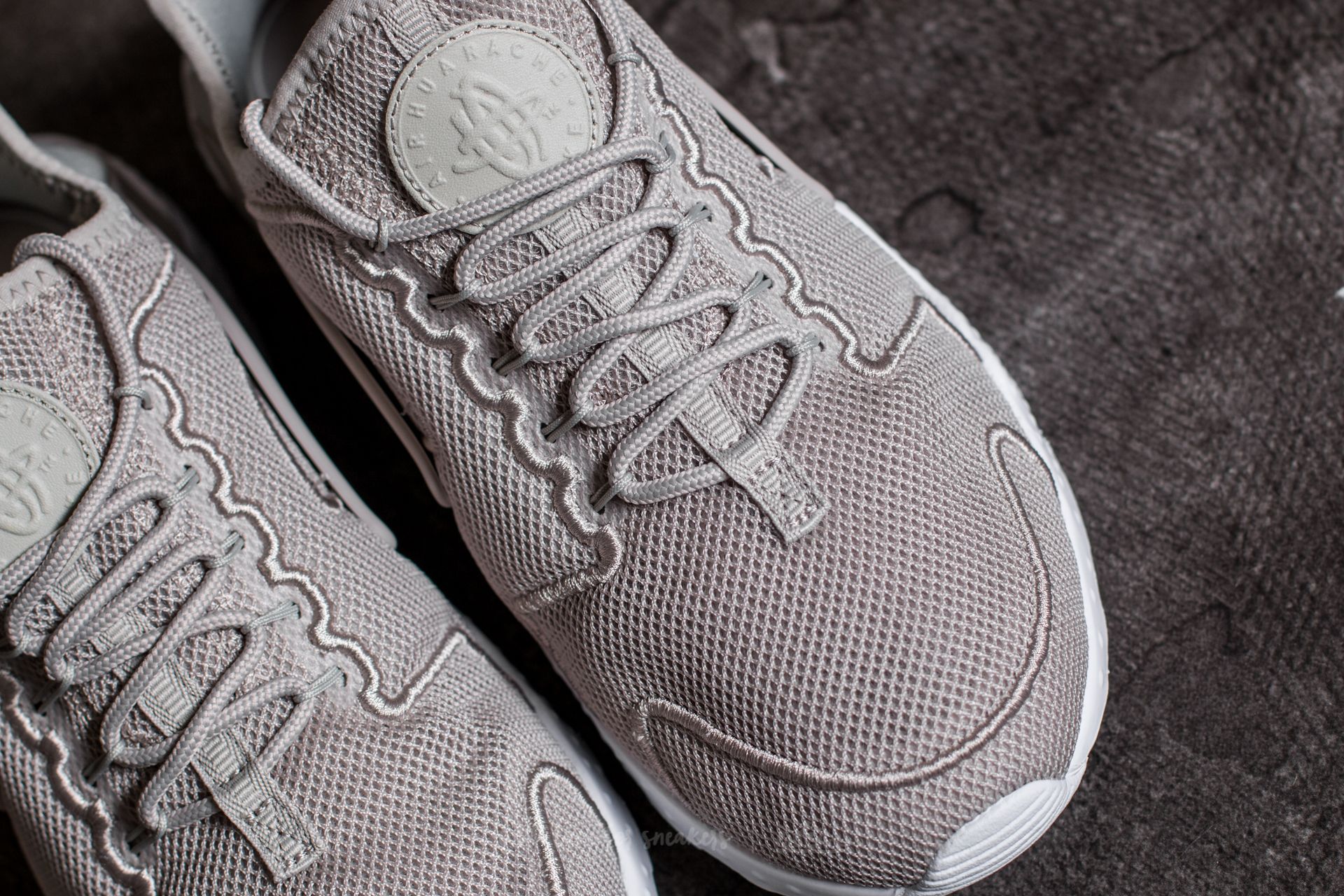 Scarpe donna Nike W Air Huarache Run Ultra BR Pale Grey/ Pale Grey-White