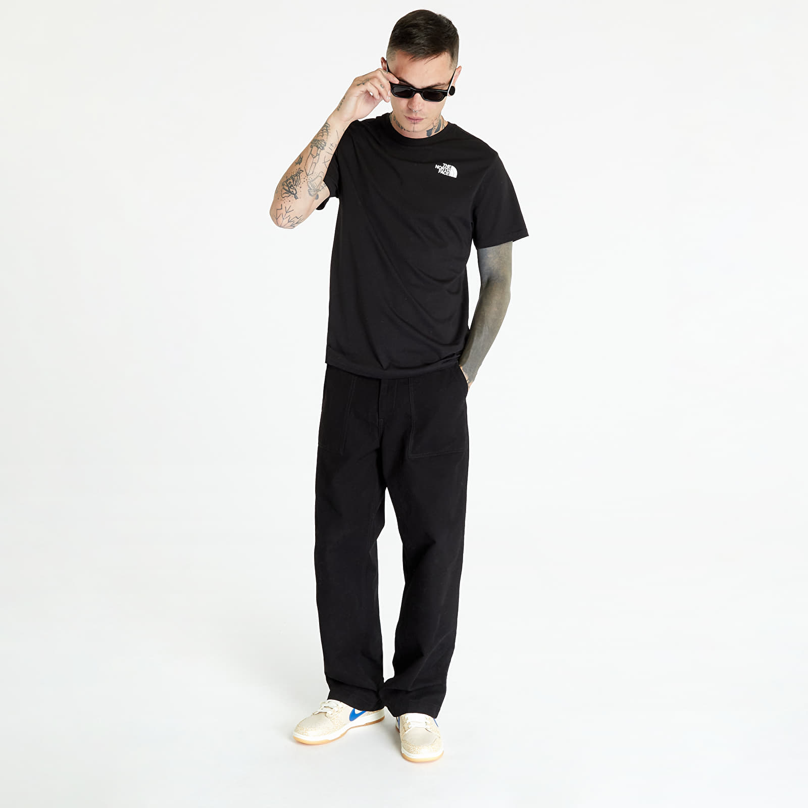 T-Shirts The North Face M Vertical Never Stop Exploring T-Shirt TNF Black/ TNF White/ TNF White