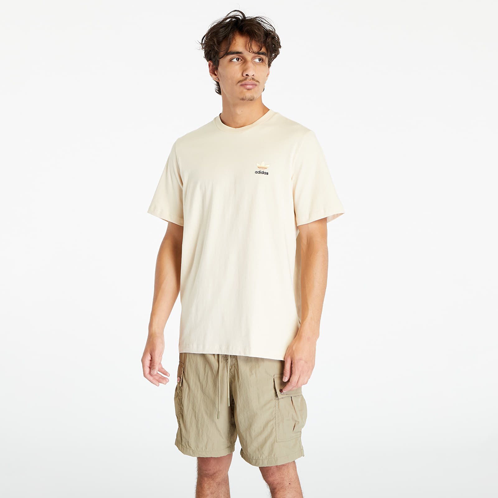 Adidas beige deals t shirt