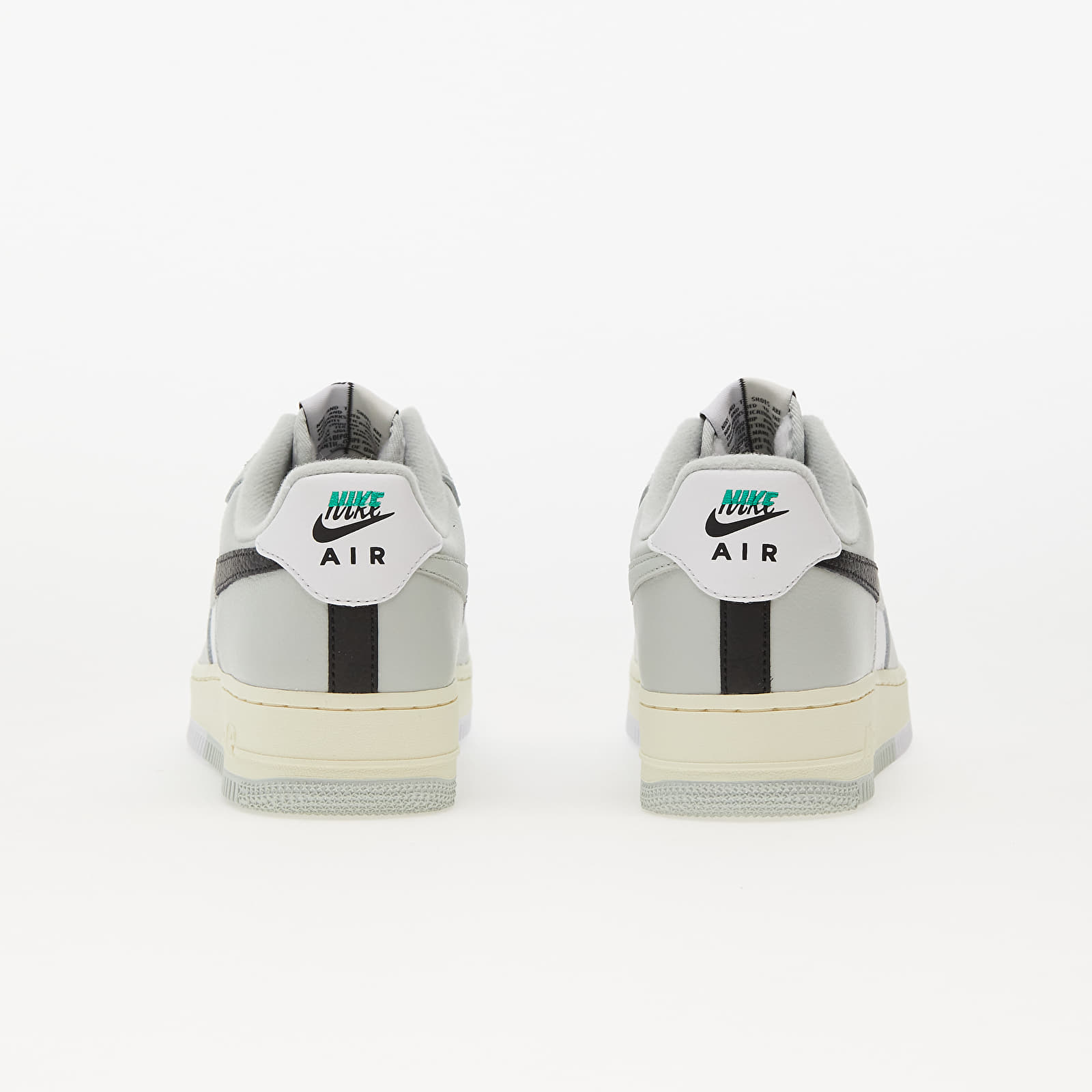 Chaussures et baskets homme Nike Air Force 1 07 LV8 Light Silver Black Light Silver White Footshop