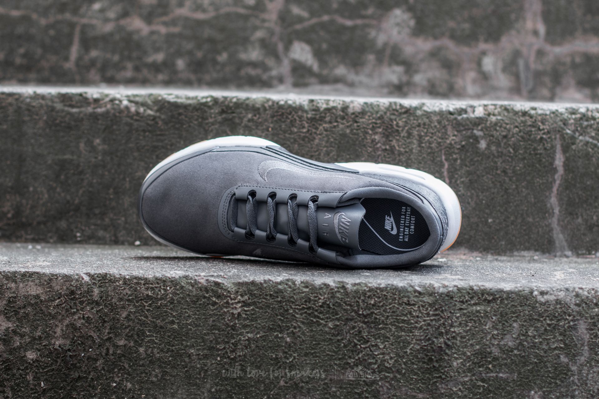 Nike everyday outlet comfort shoes