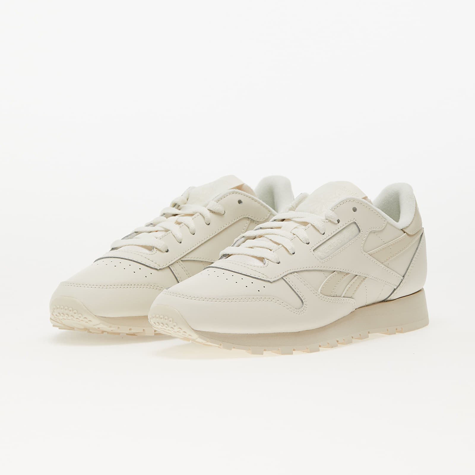 Dámske topánky a tenisky Reebok Classic Leather Chalk/ Paper White/ Alabaster