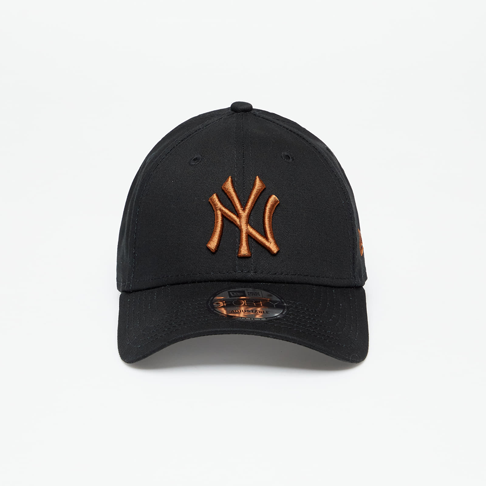 Cappelli New Era New York Yankees League Essential 9Forty Adjustable Cap Black/ Toasted Peanut